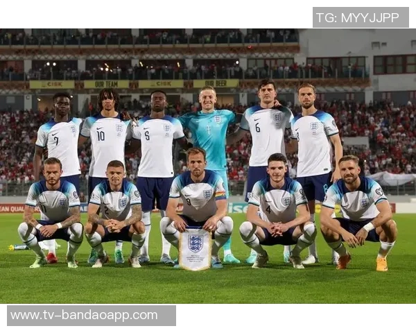 专家分析英格兰世界杯落选名单五大热门球员亨德森福登阿诺德等人引发热议