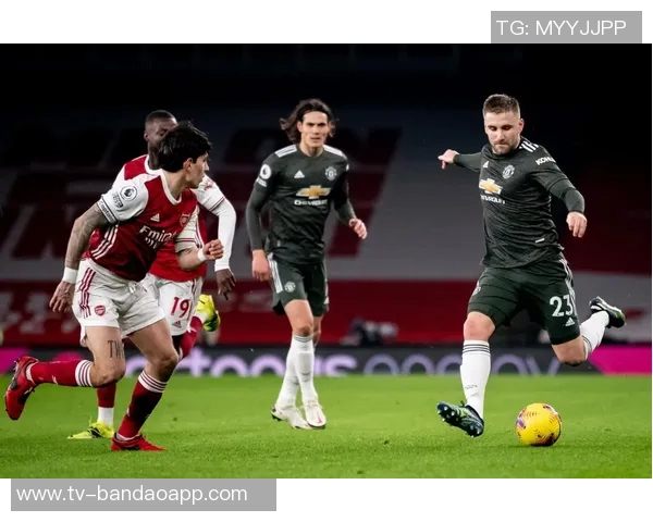 扎卡评选英超中场实力榜单B费领衔维尔茨紧随其后帕尔默位列第三