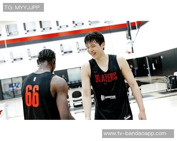 杨瀚森谈体能提升秘诀：遵循球队训练计划与教练安排上场时机