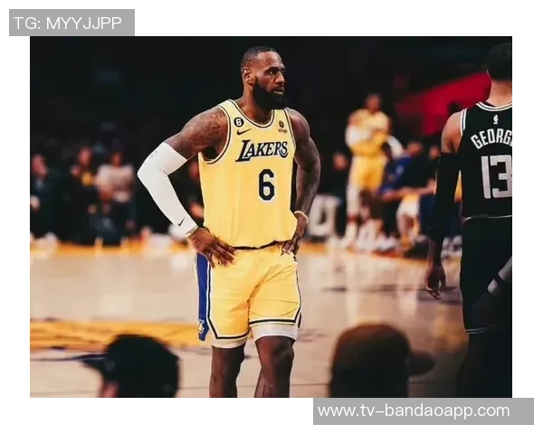 大莫里斯谈湖人对詹姆斯的态度认为缺乏应有的尊重令人困惑